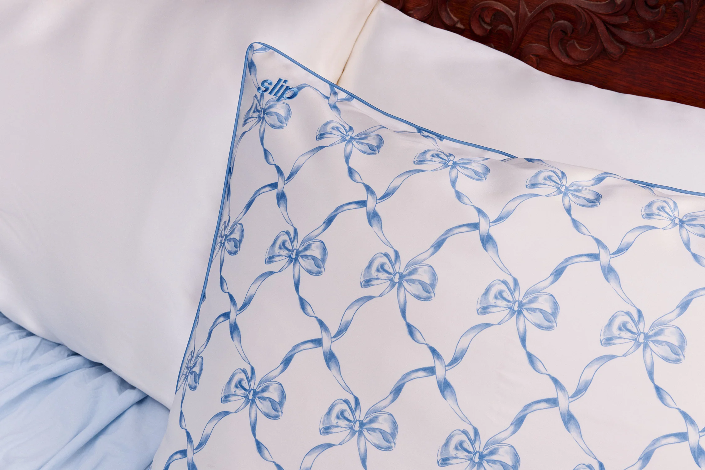 Bowie Queen Zippered Pillowcase - Image 8